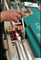 El espaciador de aluminio enmarca la máquina butílica del extrusor 110C con butilo caliente del derretimiento