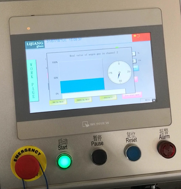 la cadena de producción de cristal aislador 1.Vertical LJBZ2535G adopta el sistema de control de SIEMENS, guarda funcionamiento estable