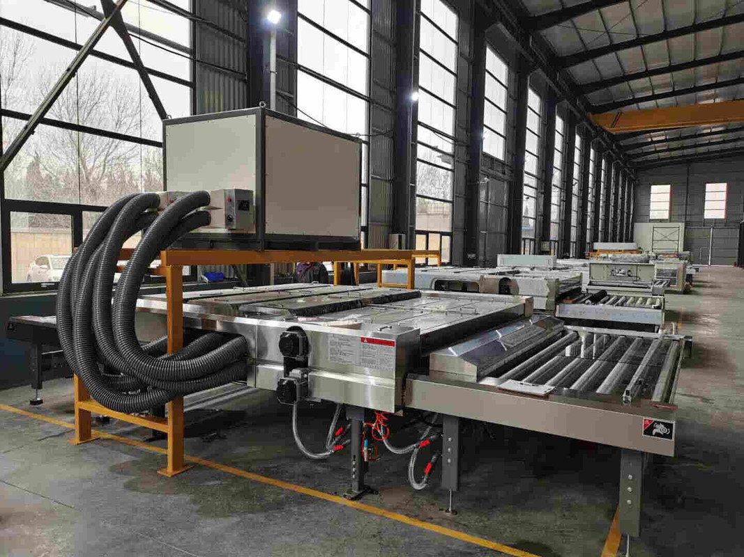 Del vidrio lavado de cristal aislador de cristal doble horizontal densamente 25m m y secadora para el proceso del vidrio plano