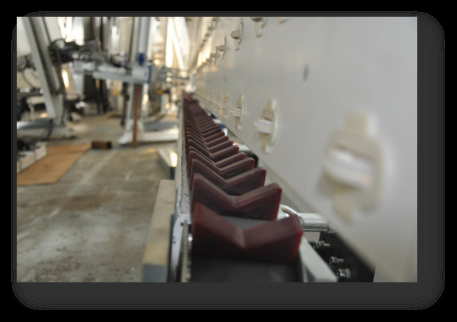 Línea vidrio doble aislador del triple de IG y del paso del robot de cristal del lacre para el vidrio aislador