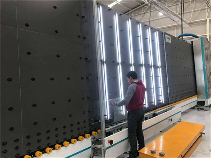 cadena de producción de cristal aislador plana de 3-15m m con los cepillos suaves bajos del lavado de 3 pares E