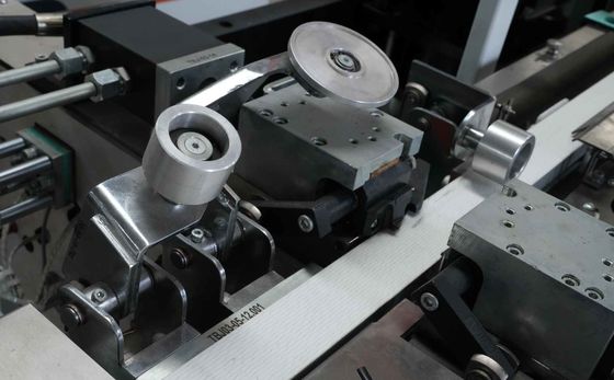 máquina butílica automática del extrusor 47m/min para el marco de aluminio del espaciador de la capa