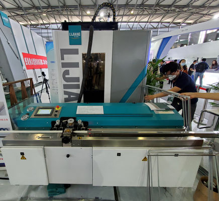 Máquina butílica automática del extrusor de la velocidad estupenda para el proceso de cristal aislador